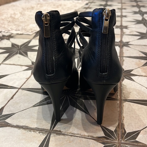 Strappy black stiletto heels size 8 from Banana Republic - Picture 3 of 5